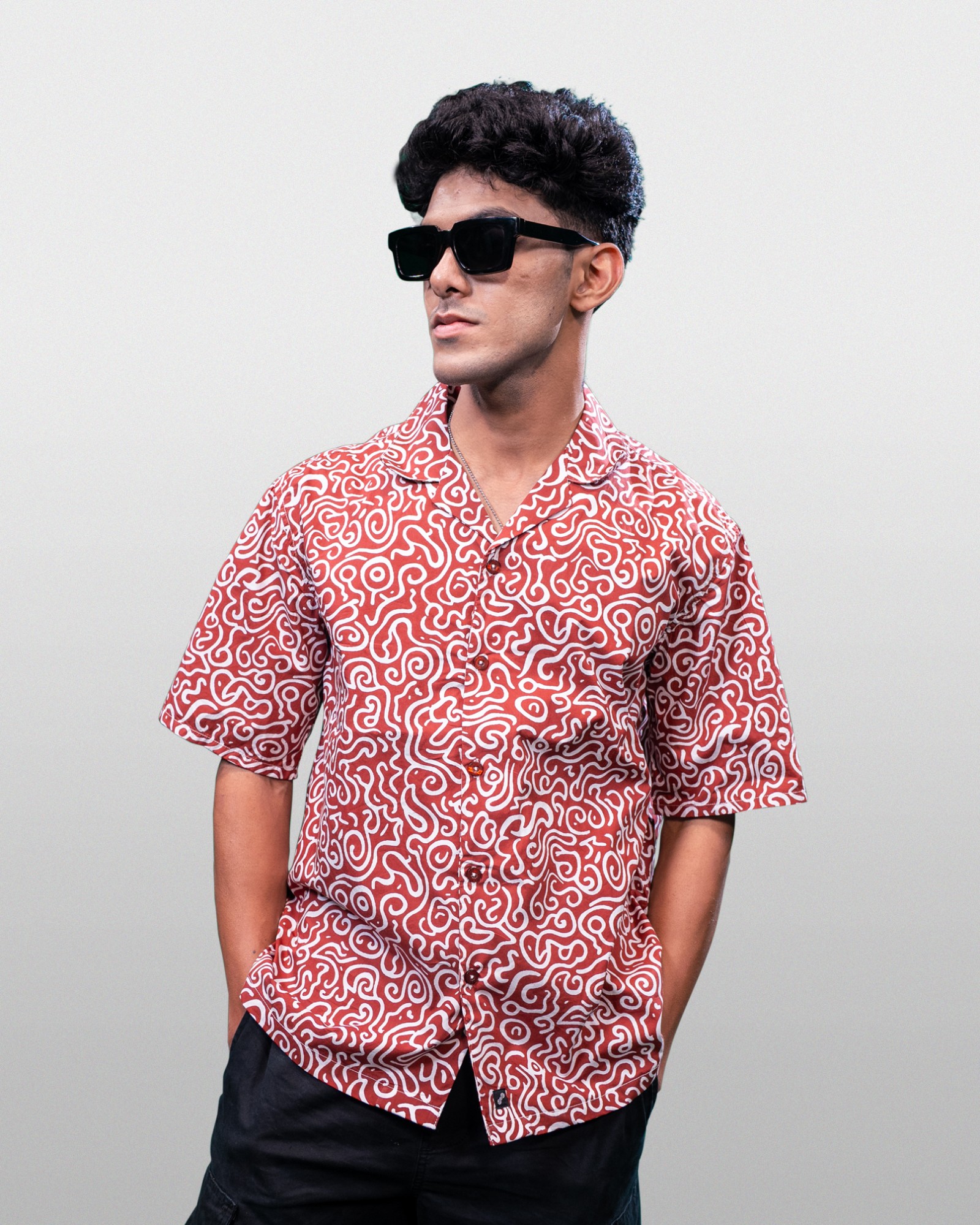 Scribble, Resort Collar, Burgundy