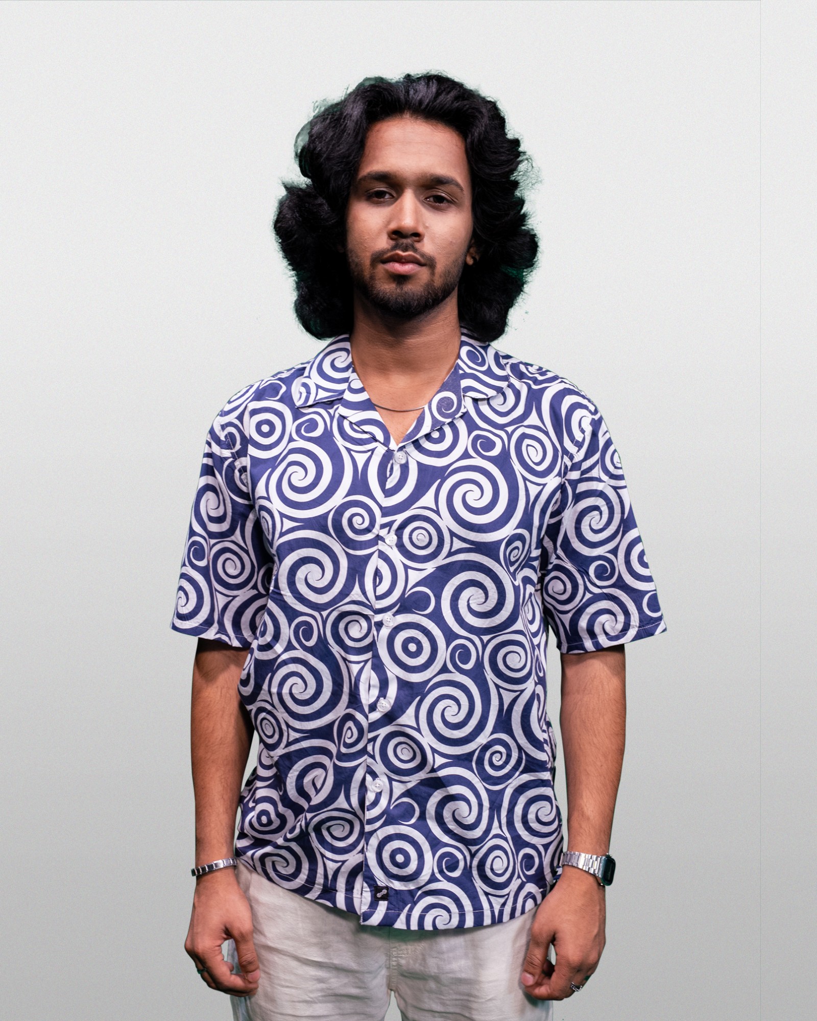 Hypnotic Swirls, Resort Collar